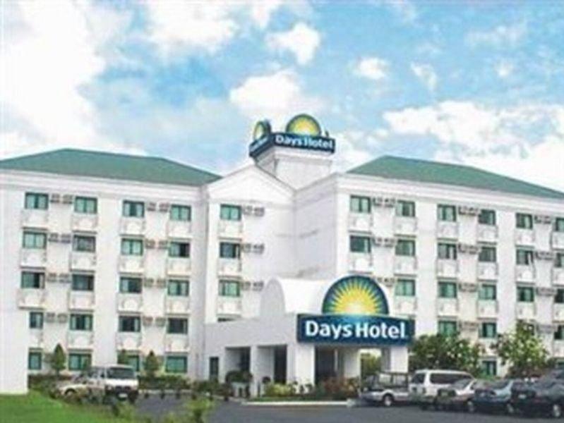 Days Hotel By Wyndham Batangas Exteriör bild